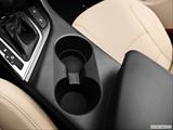  Cup holders photo